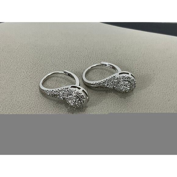 Silver-Tone Rhinestone Jewelry Set - Picture 3 of 8